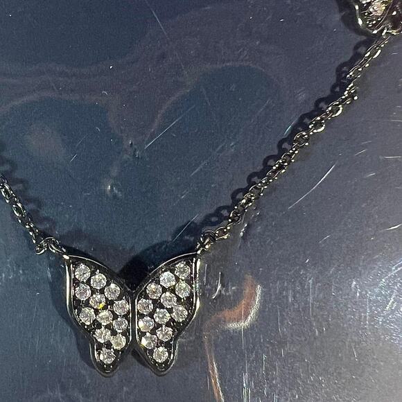 Hespera black butterflies necklace - Picture 1 of 3